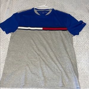 Tommy Hilfiger T-shirt.